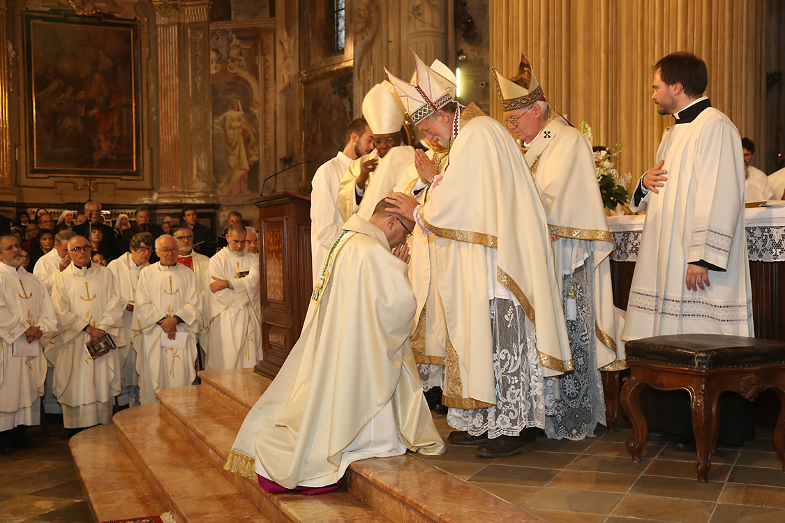 Monsignor Marco Prastaro Vescovo di Asti_218.jpg